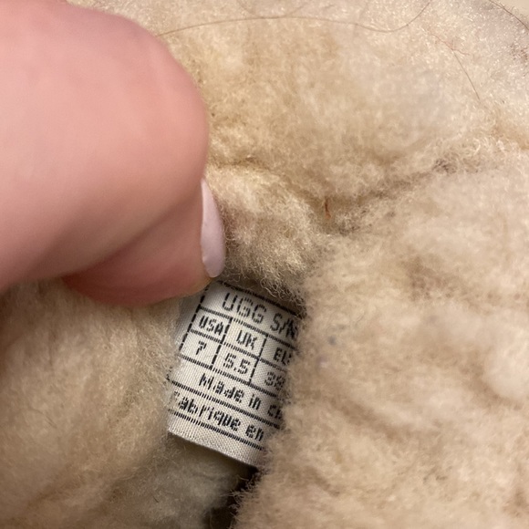 Ugg Coquette Slippers! - Picture 3 of 4